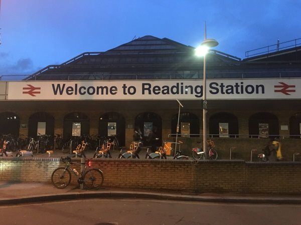 Reading station