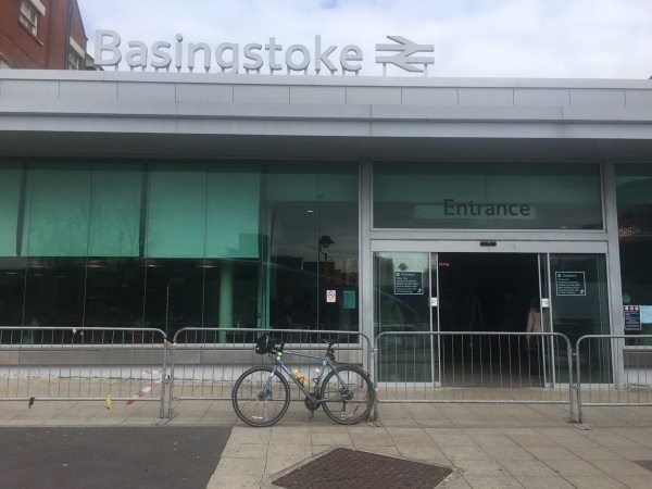 Basingstoke station